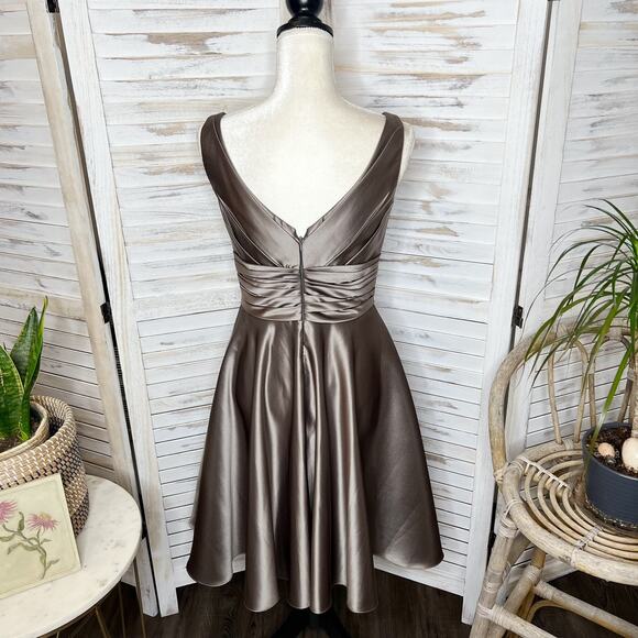 BILL LEVKOFF Women's 8 Bridesmaid Dress Gown Midi Length Satin Sleeveless Latte - Picture 5 of 16